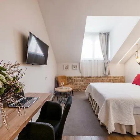 Aparthotel Vilnius Apartments 4*